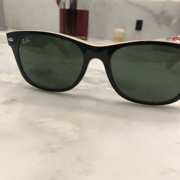 Ray- Ban sun glasses - Picture 4 of 7